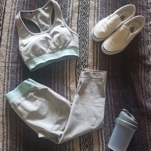 Gymshark flex set - turquoise and grey